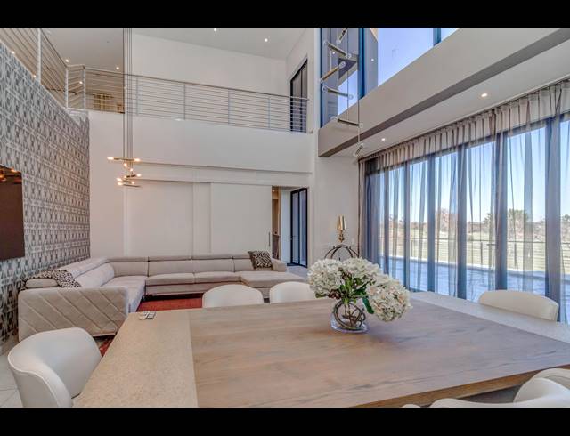5 BEDROOM GOLF ESTATE FOR SALE IN STEYN CITY